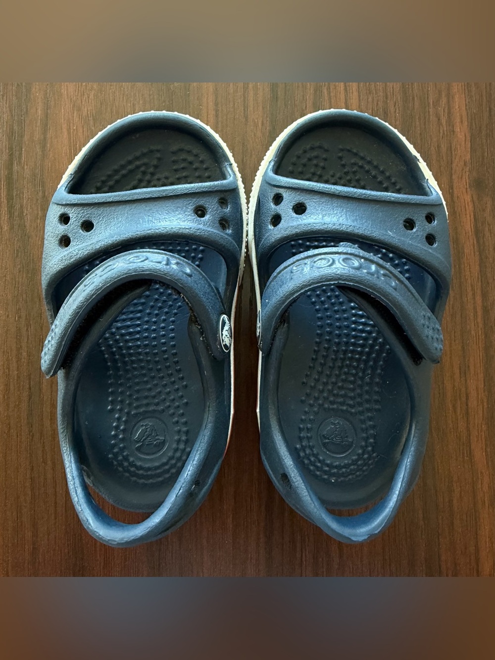 CROCS Size 4 Navy and White Sport Sandals